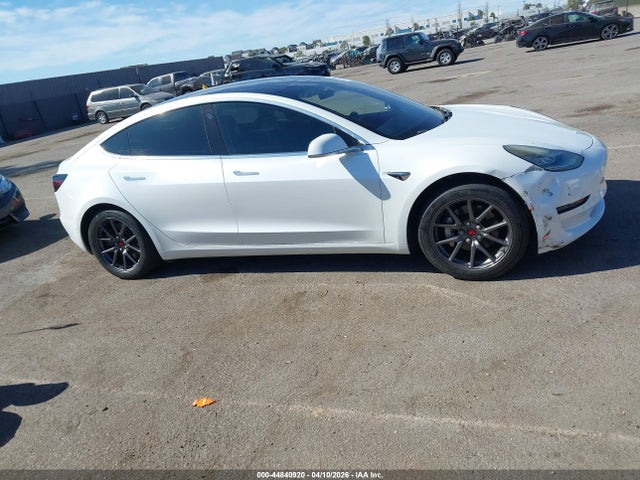 Продажа на аукционе авто 2019 Tesla Model 3 Long Range/mid Range/standard Range/standard Range Plus, vin: 5YJ3E1EA9KF412170, номер лота: 44840920