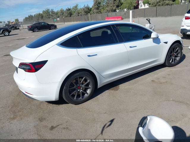 Продажа на аукционе авто 2019 Tesla Model 3 Long Range/mid Range/standard Range/standard Range Plus, vin: 5YJ3E1EA9KF412170, номер лота: 44840920