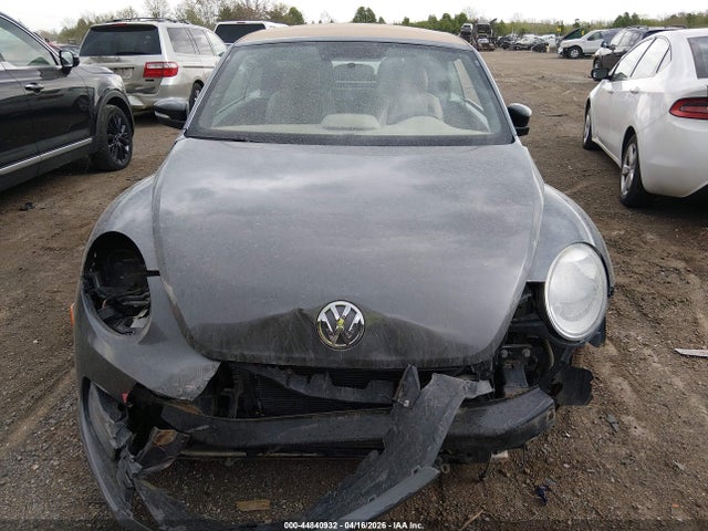 44840932 :رقم المزاد ، 3VW767AT3DM813752 vin ، 2013 Volkswagen Beetle 2.0t مزاد بيع