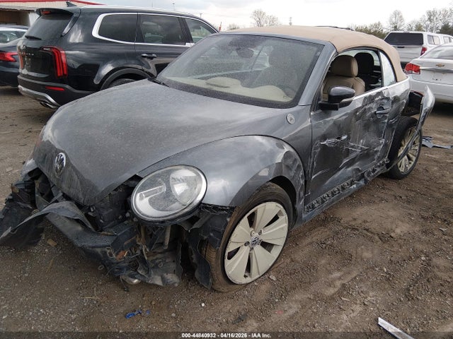 44840932 :رقم المزاد ، 3VW767AT3DM813752 vin ، 2013 Volkswagen Beetle 2.0t مزاد بيع