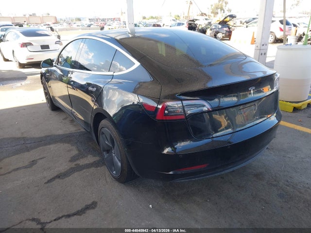 Продаж на аукціоні авто 2018 Tesla Model 3 Long Range/mid Range, vin: 5YJ3E1EA9JF057127, номер лоту: 44840942