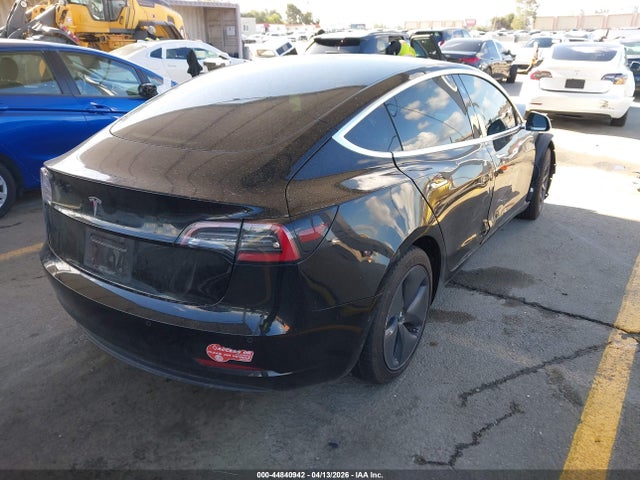 Продаж на аукціоні авто 2018 Tesla Model 3 Long Range/mid Range, vin: 5YJ3E1EA9JF057127, номер лоту: 44840942