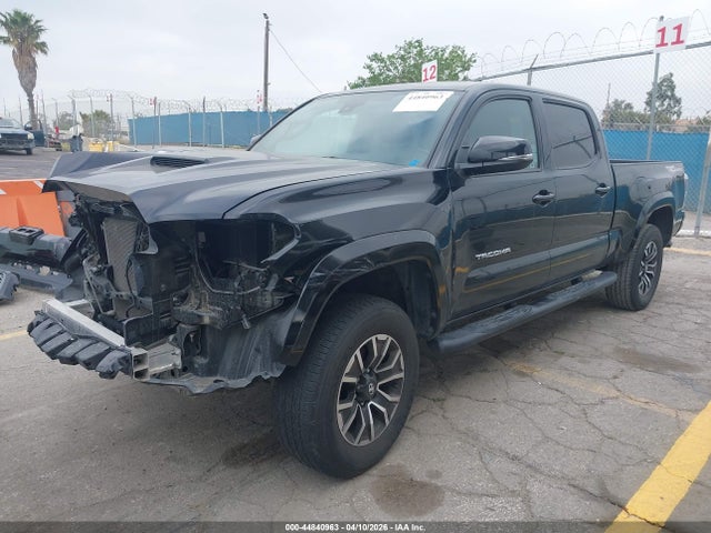 3TMBZ5DN9NM033956 Toyota Tacoma Trd Sport