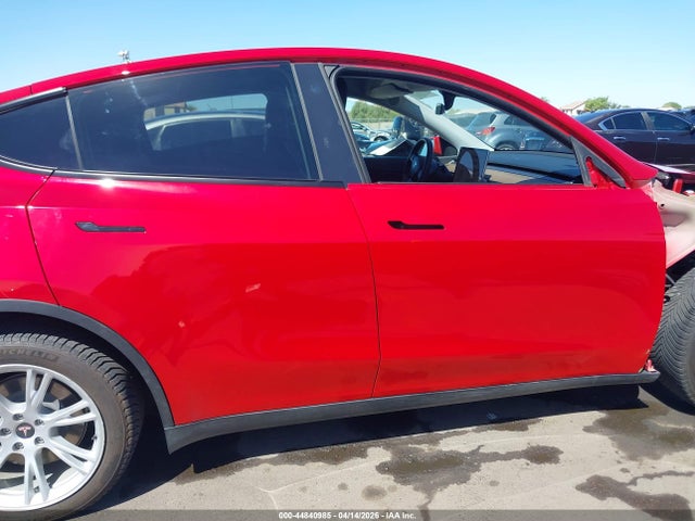 Продажа на аукционе авто 2021 Tesla Model Y Long Range Dual Motor All-wheel Drive, vin: 5YJYGDEE6MF118524, номер лота: 44840985
