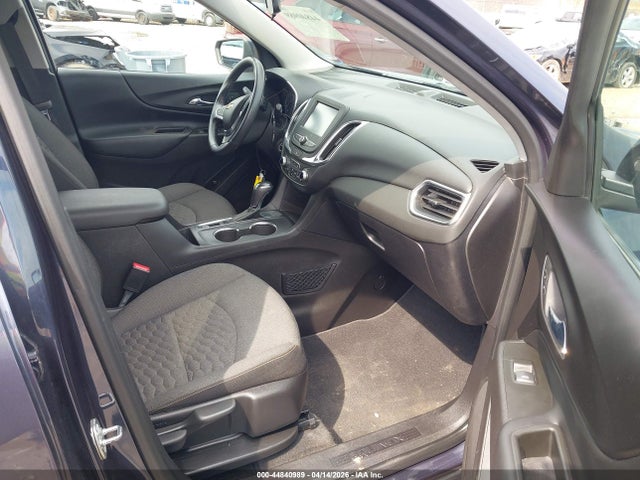 3GNAXJEV1JS503242 Chevrolet EQUINOX LT