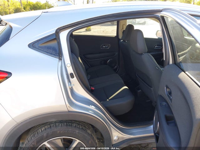 3CZRU6H51NM768048 Honda Hr-v Awd Ex
