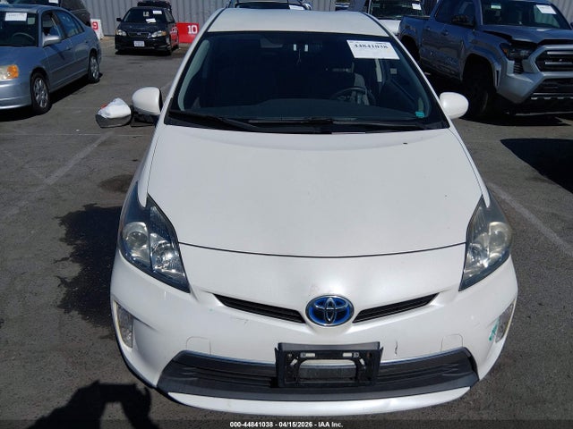 Toyota PRIUS PLUG-IN 2014 JTDKN3DP0E3053483 Image 13