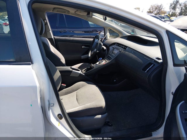Toyota PRIUS PLUG-IN 2014 JTDKN3DP0E3053483 Image 5