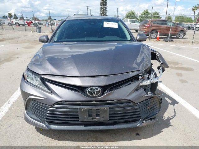 4T1C11AK0MU422683 Toyota CAMRY LE