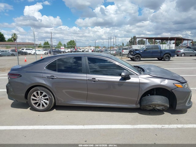 4T1C11AK0MU422683 Toyota CAMRY LE