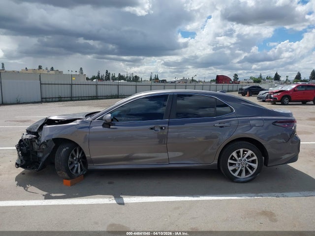 4T1C11AK0MU422683 Toyota CAMRY LE