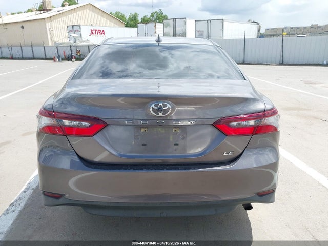 4T1C11AK0MU422683 Toyota CAMRY LE