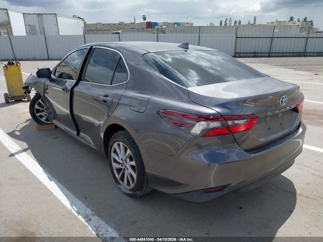 4T1C11AK0MU422683 Toyota CAMRY LE