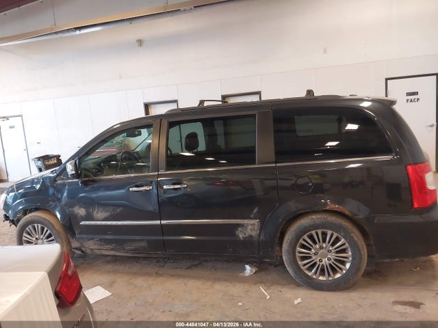 Продаж на аукціоні авто 2014 Chrysler Town & Country Touring-l, vin: 2C4RC1CG2ER108730, номер лоту: 44841047