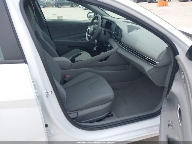 2025 Hyundai Elantra Sel Sport მანქანა იყიდება აუქციონზე, vin: KMHLM4DG9SU957508, აუქციონის ნომერი: 44841049