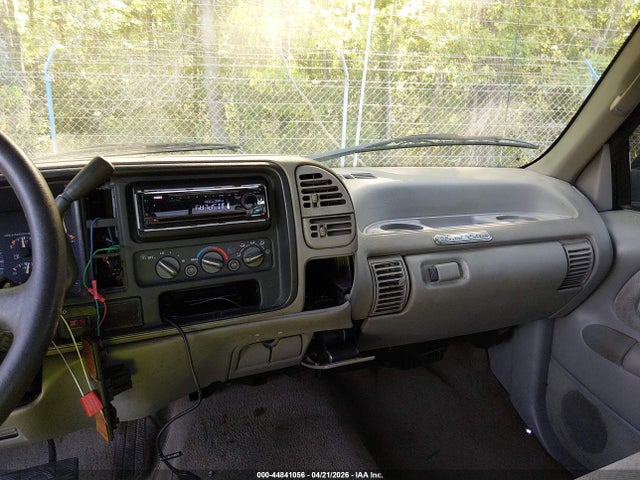 Продажа на аукционе авто 1996 Gmc Sierra C1500, vin: 2GTEC19W8T1559198, номер лота: 44841056