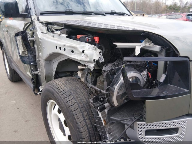 44841064 :رقم المزاد ، SALEJ6EX4P2124551 vin ، 2023 Land Rover Defender 90 S مزاد بيع