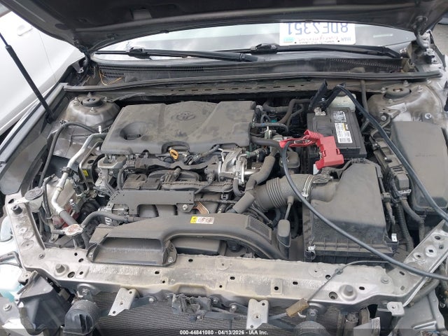4T1B11HK0JU083792 Toyota CAMRY SE