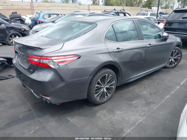 4T1B11HK0JU083792 Toyota CAMRY SE