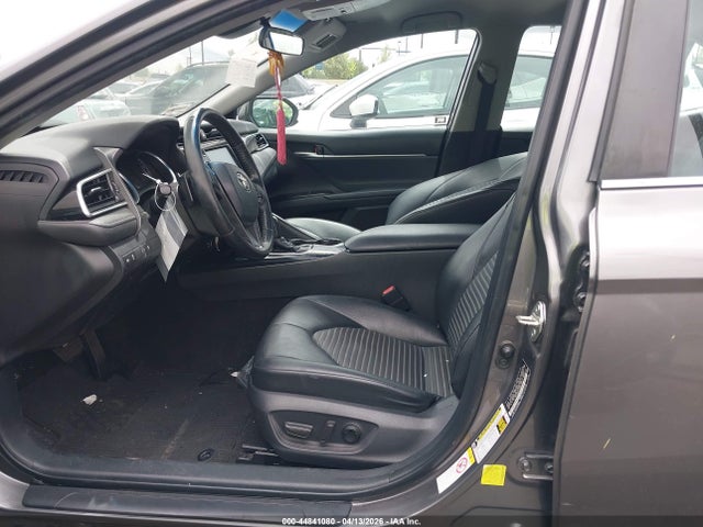 4T1B11HK0JU083792 Toyota CAMRY SE
