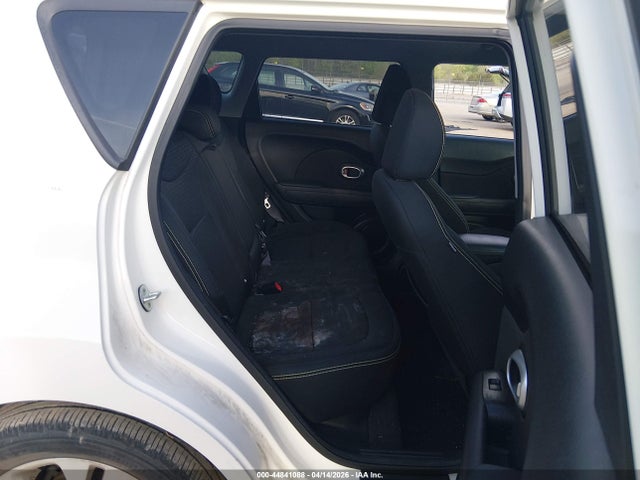 Продаж на аукціоні авто 2015 Kia Soul +, vin: KNDJP3A5XF7128709, номер лоту: 44841088