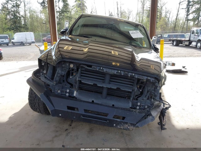 44841101 :رقم المزاد ، 1C6RR7VMXFS687932 vin ، 2015 Ram 1500 Laramie مزاد بيع