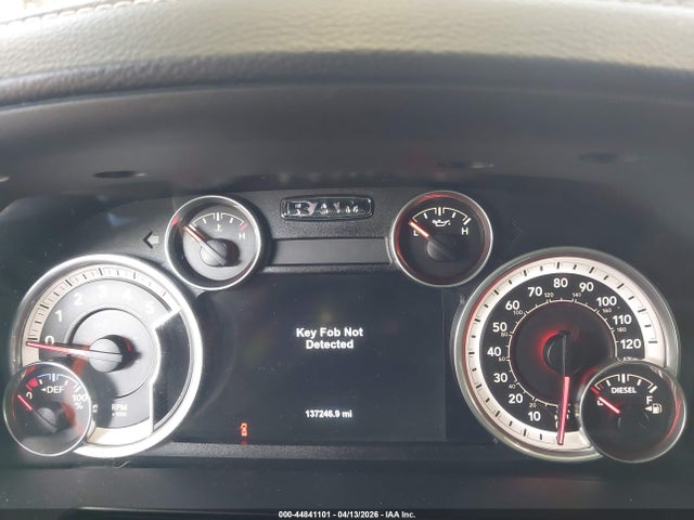 44841101 :رقم المزاد ، 1C6RR7VMXFS687932 vin ، 2015 Ram 1500 Laramie مزاد بيع