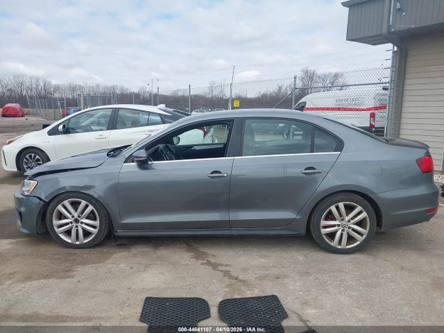 2013 Volkswagen Jetta Gli მანქანა იყიდება აუქციონზე, vin: 3VW4A7AJ4DM221194, აუქციონის ნომერი: 44841107