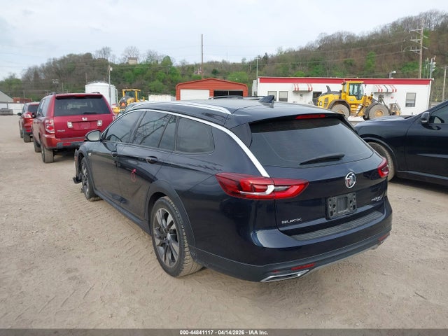 2018 Buick Regal Tourx Essence მანქანა იყიდება აუქციონზე, vin: W04GV8SX3J1138744, აუქციონის ნომერი: 44841117