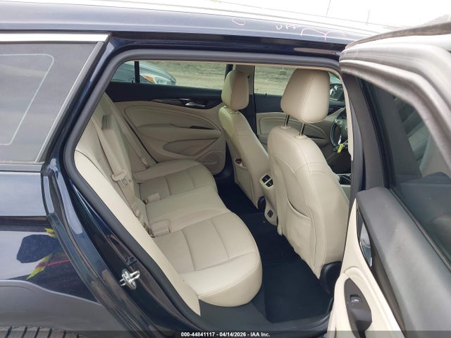 2018 Buick Regal Tourx Essence მანქანა იყიდება აუქციონზე, vin: W04GV8SX3J1138744, აუქციონის ნომერი: 44841117