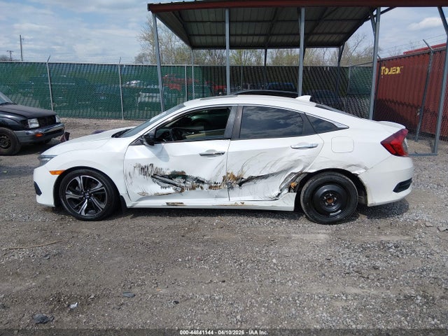 Продажа на аукционе авто 2016 Honda Civic Touring, vin: 19XFC1F93GE007698, номер лота: 44841144
