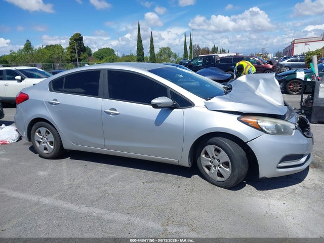Aukcja sprzedaży 2016 Kia Forte Lx, vin: KNAFK4A69G5533392, numer aukcji: 44841150