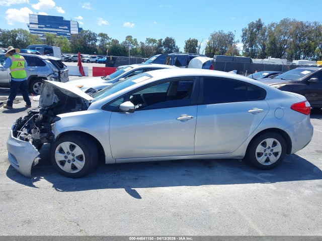 Aukcja sprzedaży 2016 Kia Forte Lx, vin: KNAFK4A69G5533392, numer aukcji: 44841150
