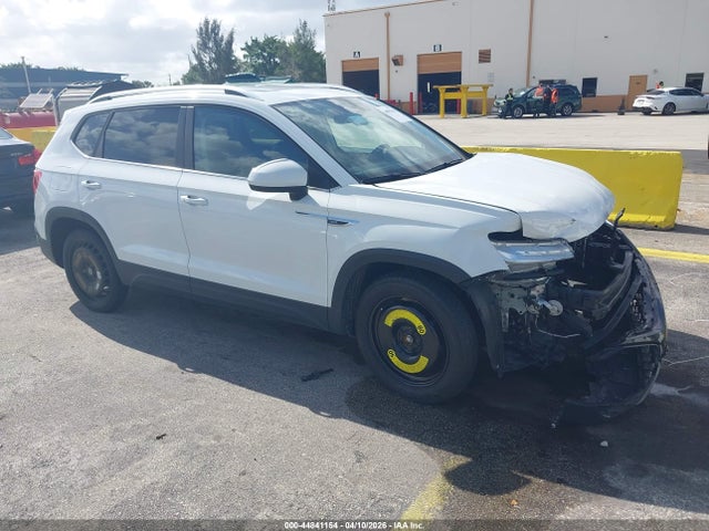 2024 VOLKSWAGEN TAOS 3VVEX7B25RM119652