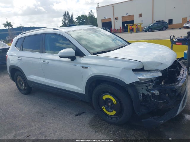 Продаж на аукціоні авто 2024 Volkswagen Taos 1.5t Se, vin: 3VVEX7B25RM119652, номер лоту: 44841154