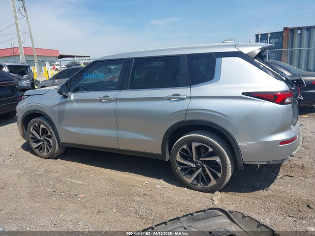 44841162 :رقم المزاد ، JA4J3TA86NZ030019 vin ، 2022 Mitsubishi Outlander Es 2.5 2wd مزاد بيع