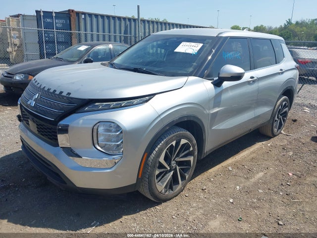 44841162 :رقم المزاد ، JA4J3TA86NZ030019 vin ، 2022 Mitsubishi Outlander Es 2.5 2wd مزاد بيع