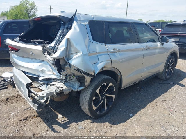 44841162 :رقم المزاد ، JA4J3TA86NZ030019 vin ، 2022 Mitsubishi Outlander Es 2.5 2wd مزاد بيع