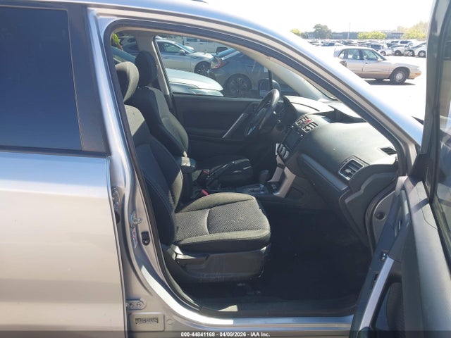 Subaru Forester 2.5i Premium 2017 JF2SJAECXHH456732 Image 5