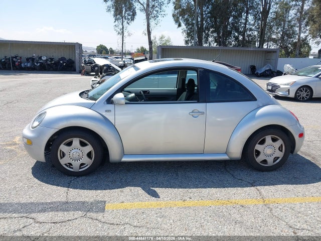 2001 Volkswagen New Beetle Gls მანქანა იყიდება აუქციონზე, vin: 3VWCK21C61M441199, აუქციონის ნომერი: 44841176