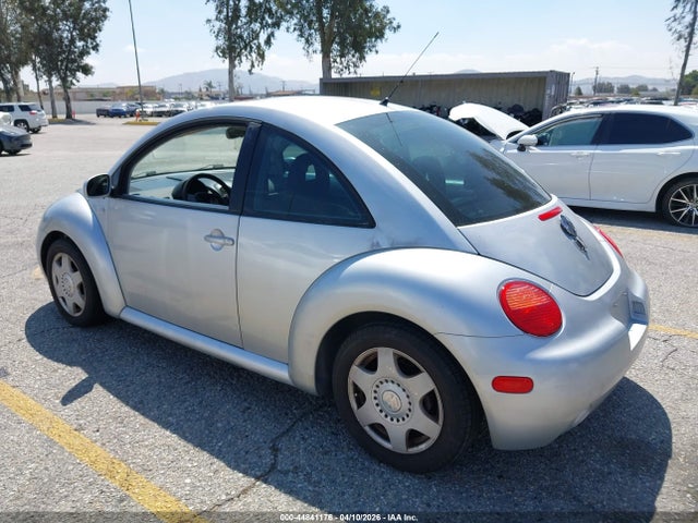 2001 Volkswagen New Beetle Gls მანქანა იყიდება აუქციონზე, vin: 3VWCK21C61M441199, აუქციონის ნომერი: 44841176