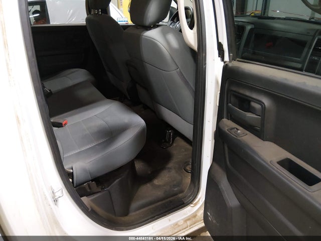 1C6RR7FG9HS544370 RAM 1500 Tradesman 4x4 6&#039;4 Box