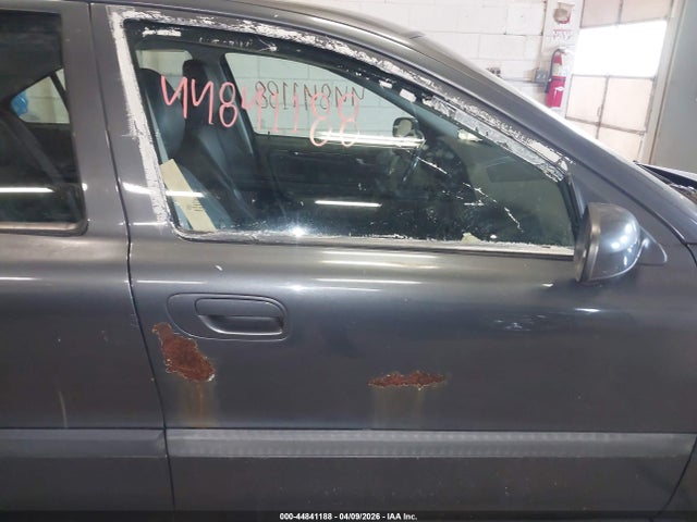 2004 VOLVO S60 YV1RS59V042330268 Photo 5