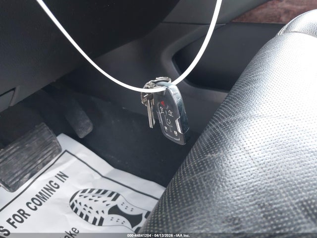 Продаж на аукціоні авто 2019 Gmc Yukon Xl Slt, vin: 1GKS2GKC8KR165672, номер лоту: 44841204