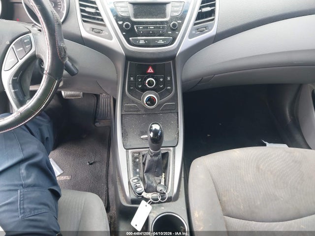 KMHDH4AE5GU478859 Hyundai ELANTRA SE