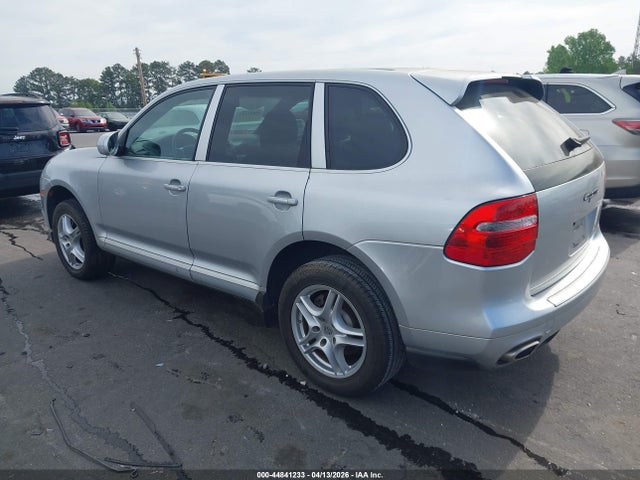 2008 PORSCHE CAYENNE WP1AA29P18LA18416 Photo 2