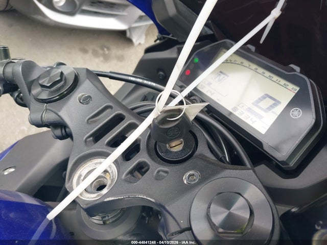 2023 YAMAHA YZFR3 MH3RH18Y4PK012748 Photo 10
