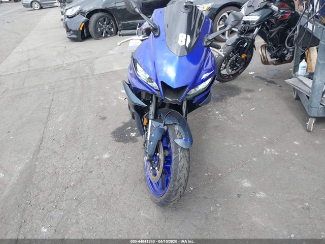 2023 YAMAHA YZFR3 MH3RH18Y4PK012748 Photo 4