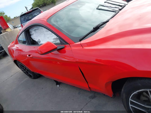 Ford Mustang Ecoboost Premium Fastback 2022 1FA6P8TH7N5101235 Image 13