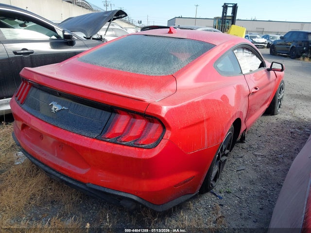 Ford Mustang Ecoboost Premium Fastback 2022 1FA6P8TH7N5101235 Image 4
